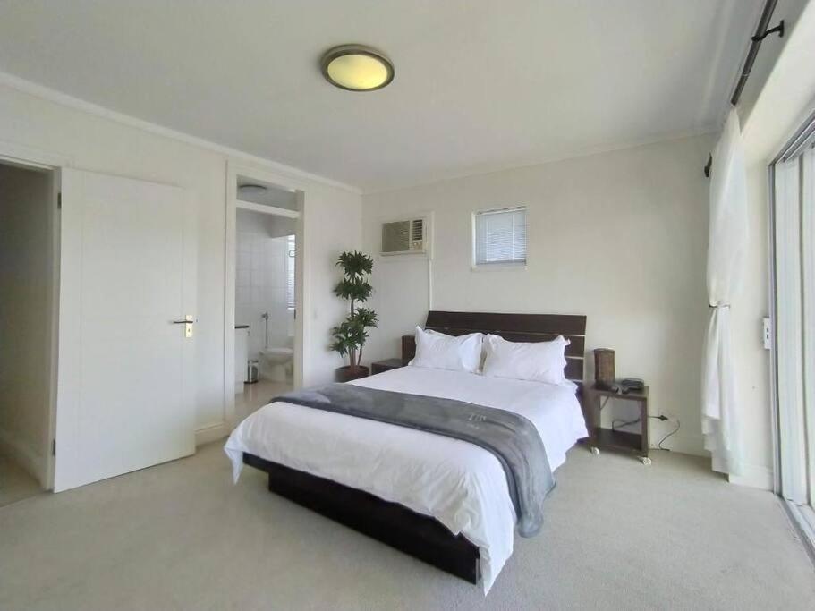 Waterfront - 1 South Quay Lovely Two Bed On Water นิสนา ภายนอก รูปภาพ